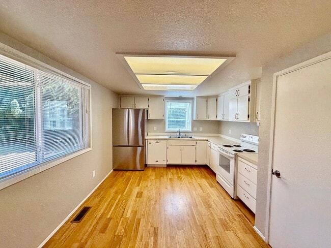 Photo - 5518 151st Pl SW