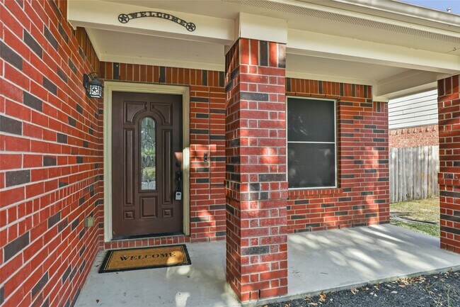 17815 Torregon Ln