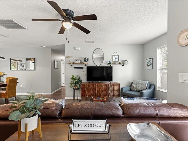 Photo - Beautifully updated 3 bedroom, 2 bath home.