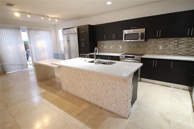 Photo - 10564 NW 70th Ln