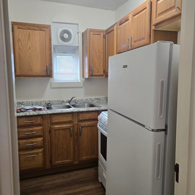 Photo - 54 Morris N St Unit 2