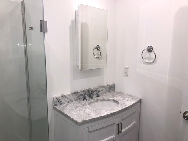 Photo - 1740 Preuss Rd Apartamentos Unidad ADU