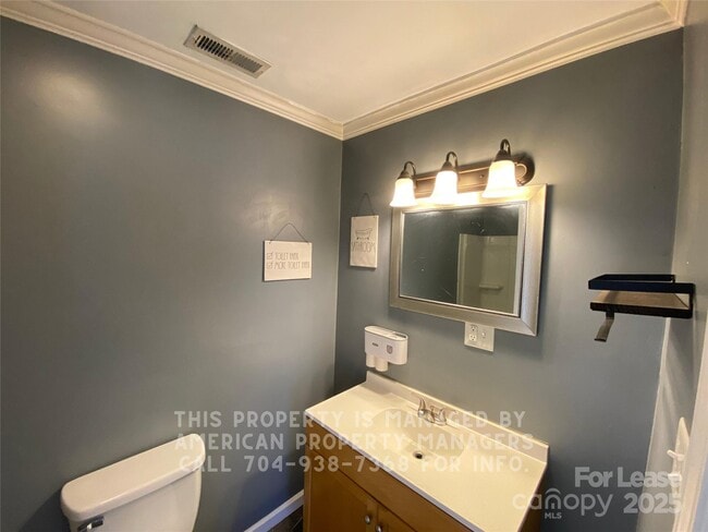 Photo - 303 Southern St