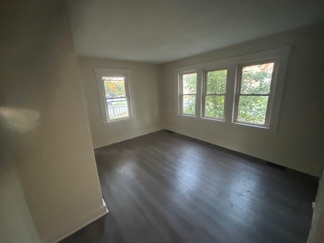 Photo - 25 Ridgeway Ave