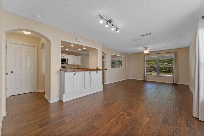 Photo - 15321 Harrowgate Way
