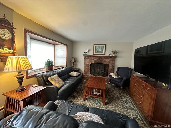 Photo - 32 Old Rte 199