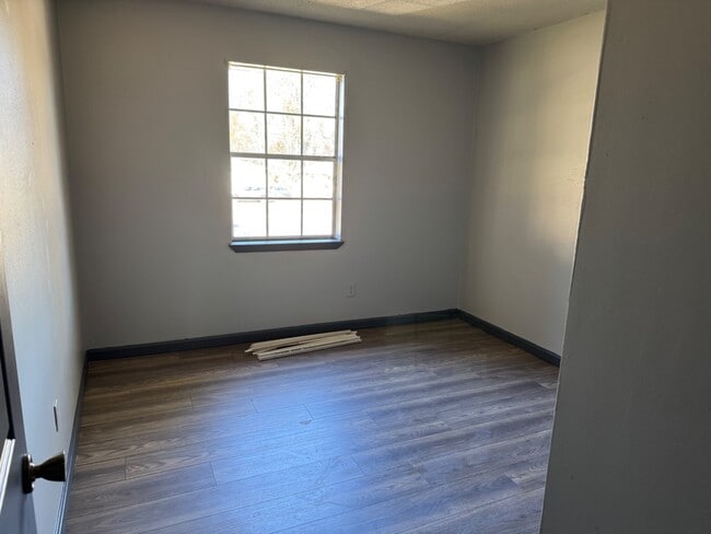 Photo - 2613 12th Ave N