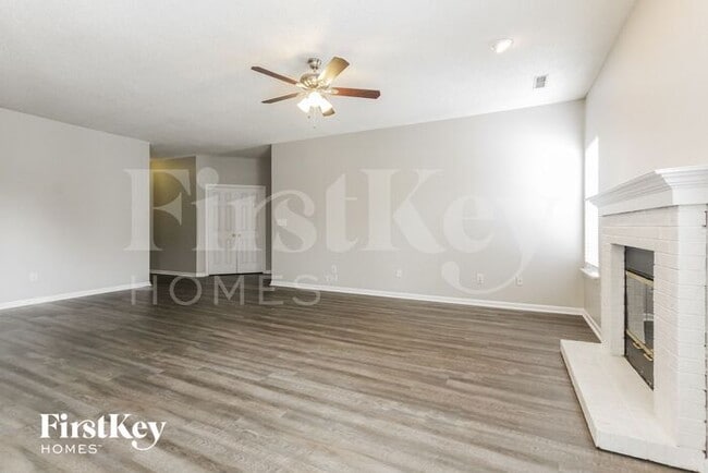 Photo - 8129 Red Barn Ct