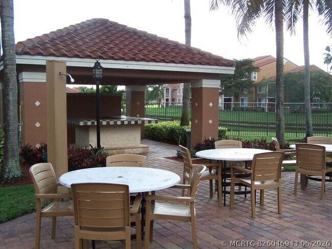 Photo - 7840 Sonoma Springs Cir Unit 204