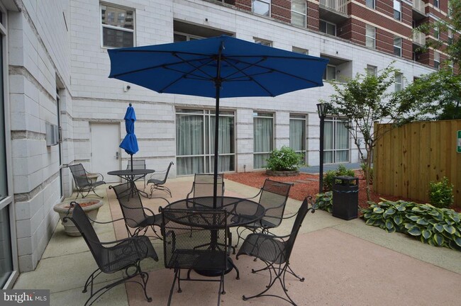 Photo - 880 N Pollard St Unit 504