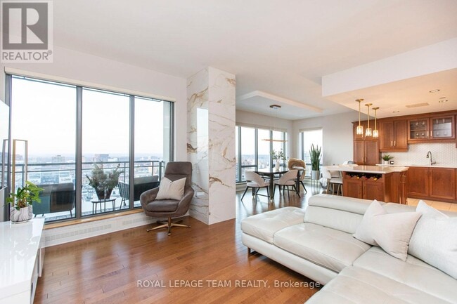 Photo - 90 George St Unit 1108