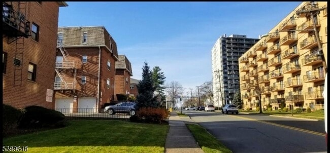 Photo - 218 Prospect Ave Unit 3c