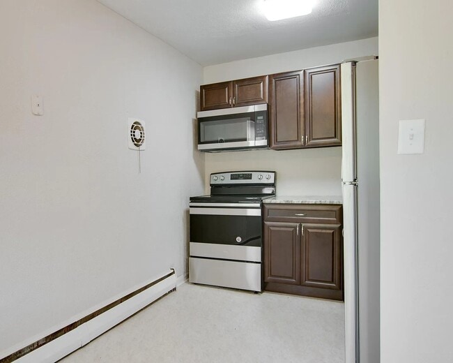 Photo - Cameo Court Apartments