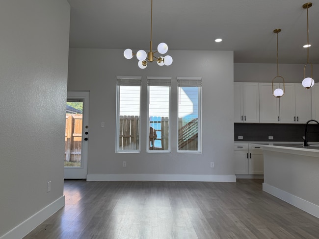 Photo - 343 Porter St