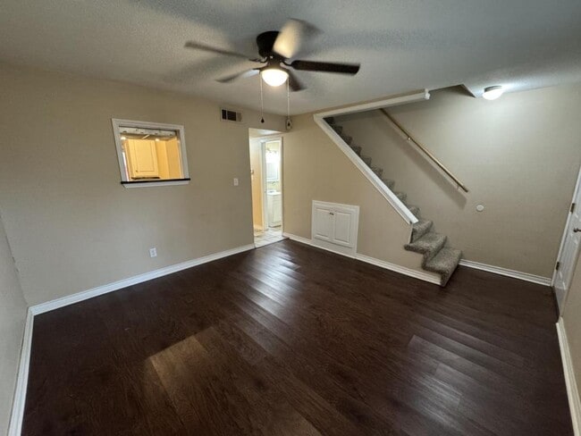 Photo - 938 P St SW