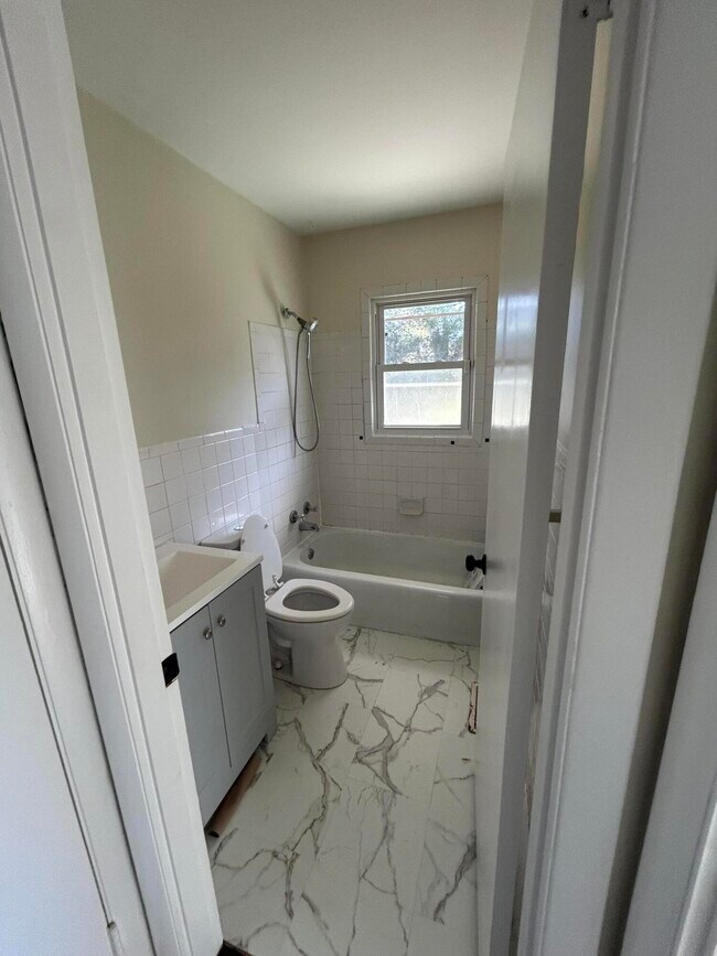 Photo - 2209 Jasmine Dr