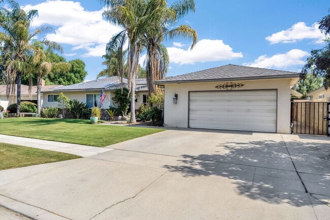 Building Photo - 6286 N 10th St