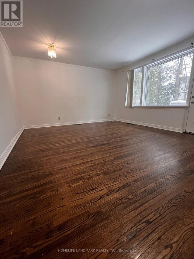 Photo - 49 Addison Crescent