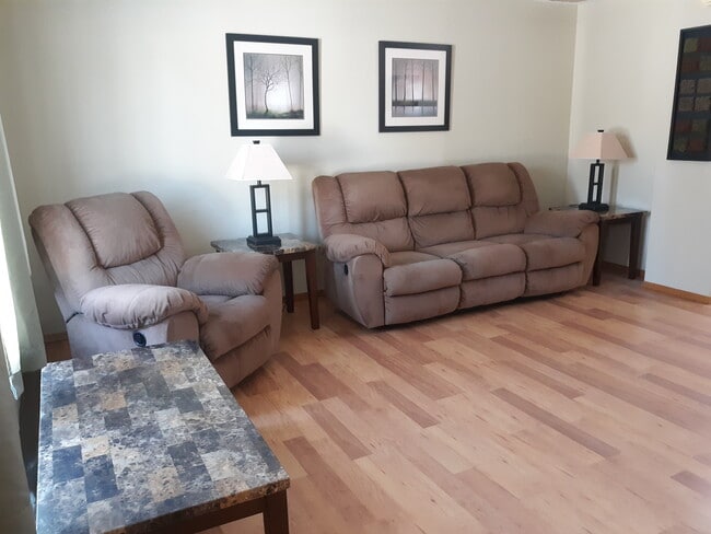 Photo - 116 5th St NW