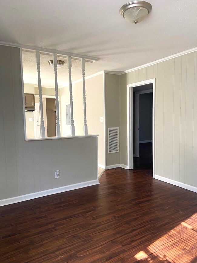 Photo - 921 Garywood Pl