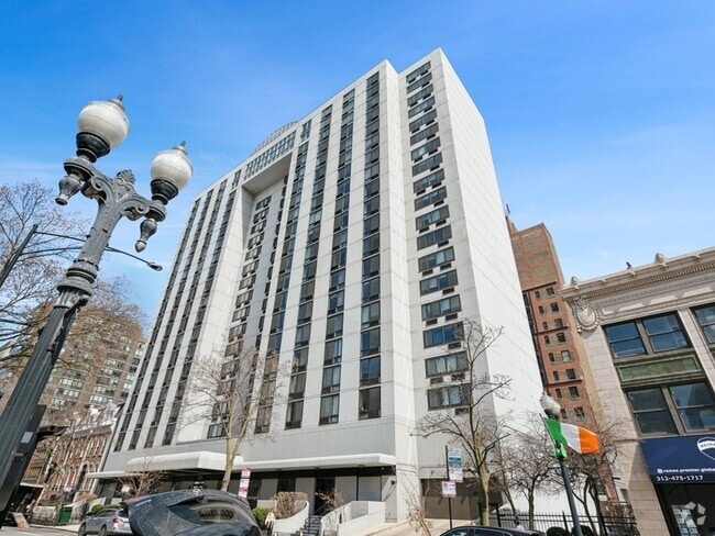 Building Photo - 1221 N Dearborn Pkwy Unit 1203S Rental