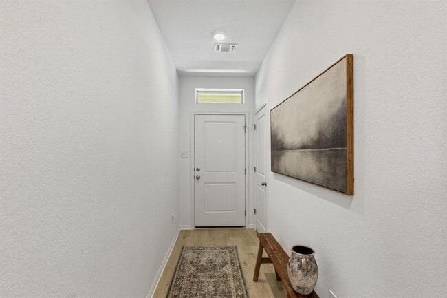 Photo - 615 Backstays Lp