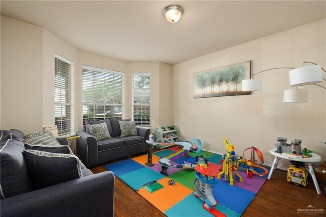 Photo - 21 Santa Lydia St