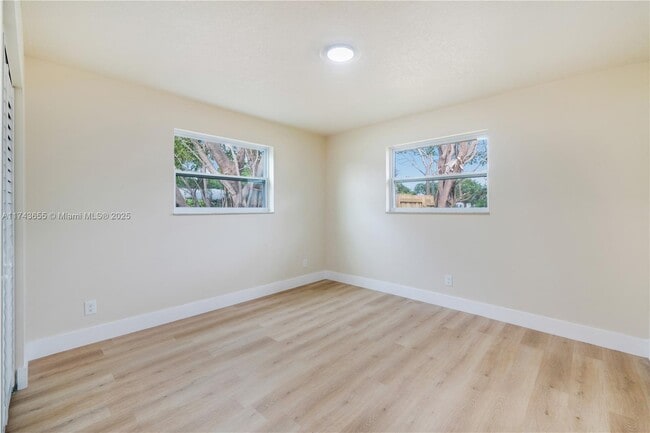 Photo - 3380 NE 13th Ave