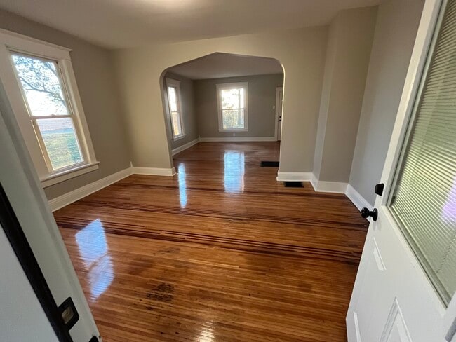 Photo - 14044 Strawn Rd