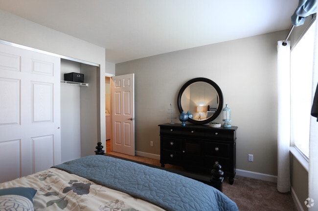 Photo - Greenway Chase