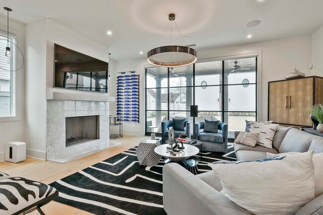 Photo - Modern Luxury Estate with Rooftop Deck in ...