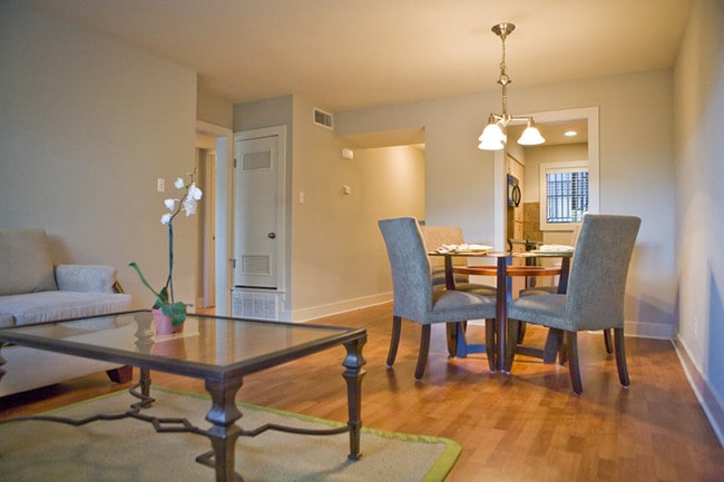 Living - 3815 Guadalupe St Unit 106