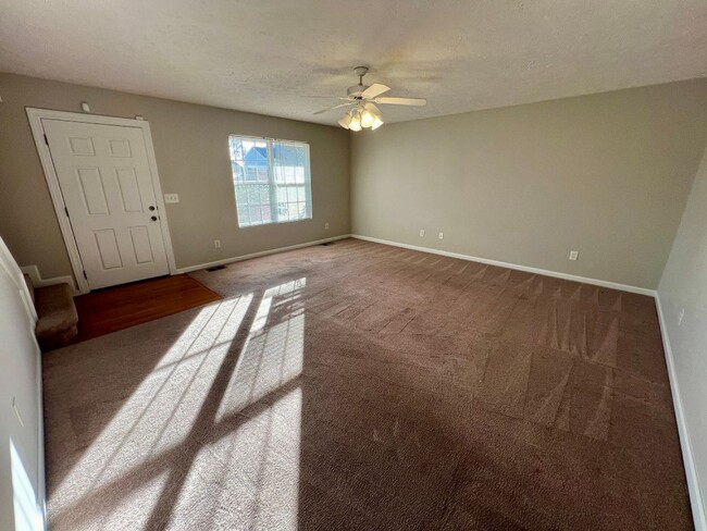 3313 Hamberton Cir