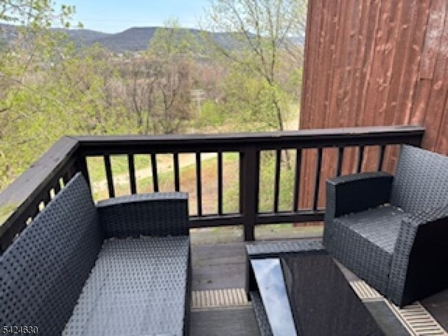 Photo - 5 Arapahoe Dr