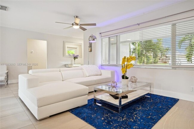 Photo - 1424 NE 53rd Ct