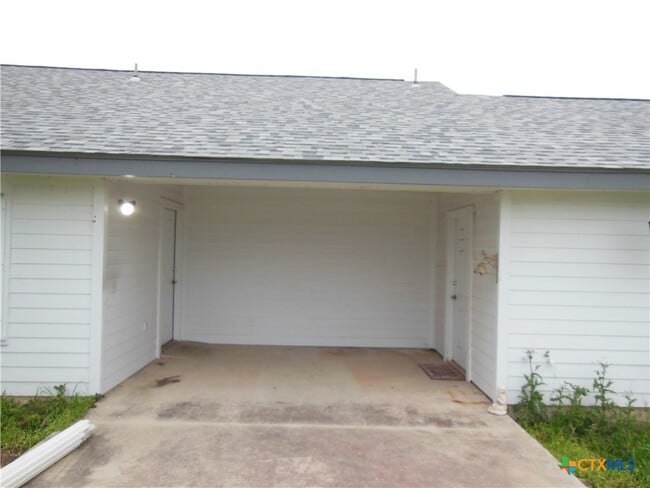 Photo - 1830 Coffee Rd
