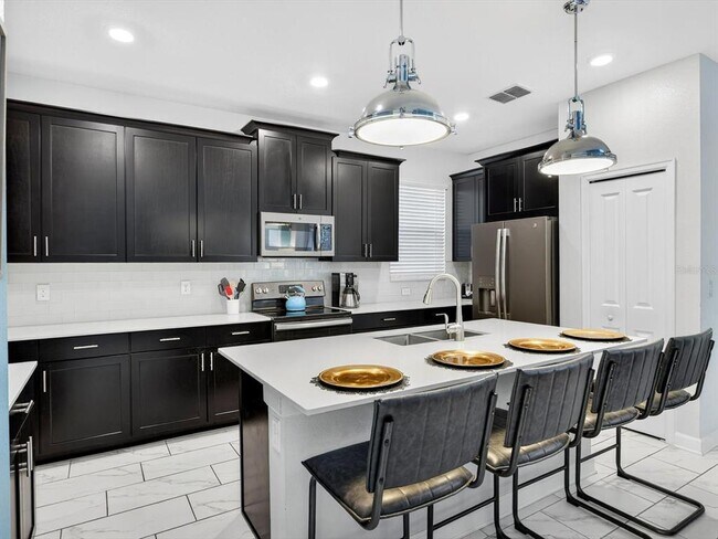 Photo - 620 Sticks St