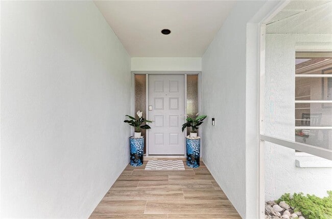 Photo - 405 Bayside Ln