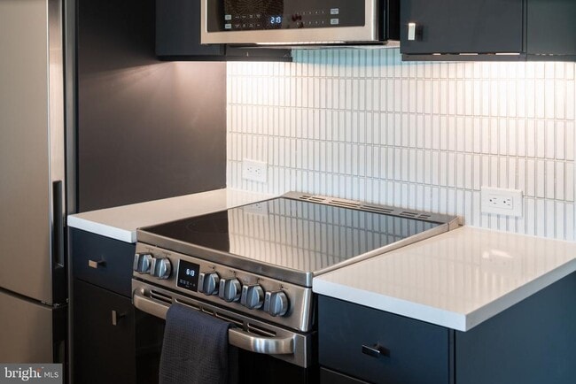 Photo - 5013 Springfield Ave Unit 407