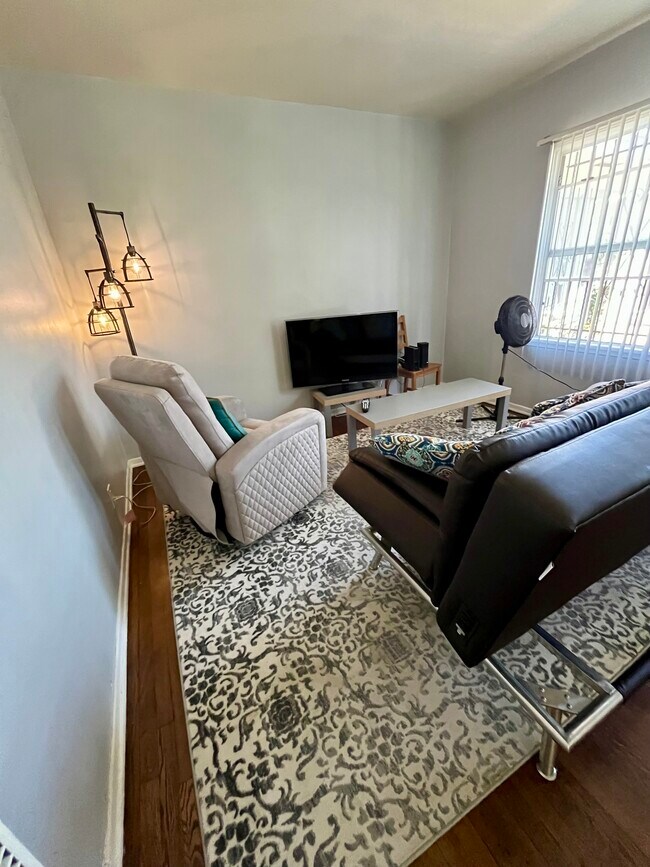 937 Maple St Unidad B