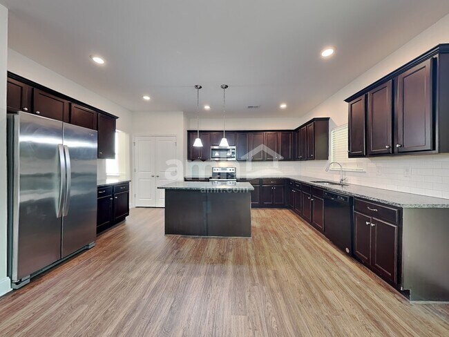 Photo - 103 Kirk Dr