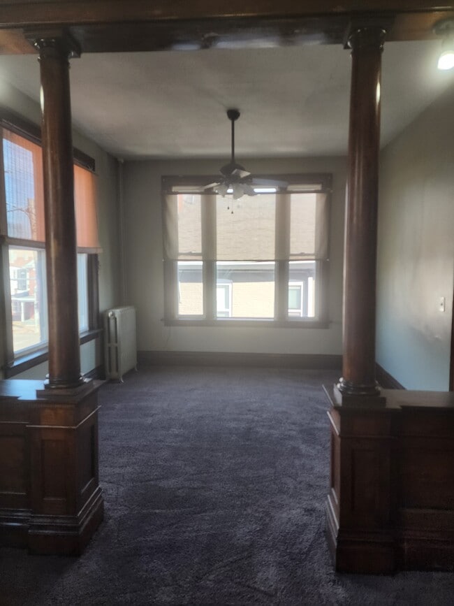 Building Photo - 140 Loras Blvd Unit #4