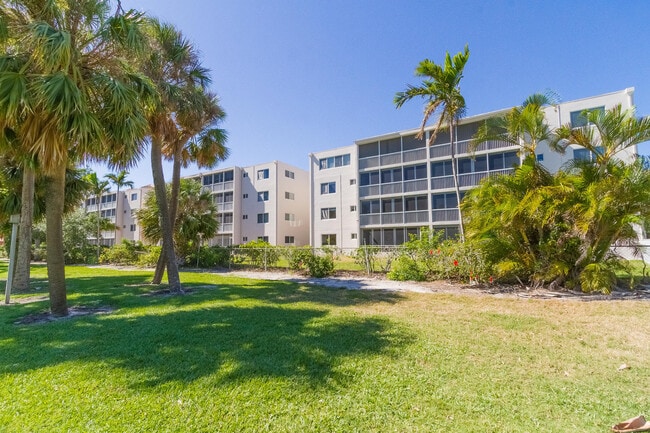 Photo - 300 E Royal Palm Rd Unit 42b