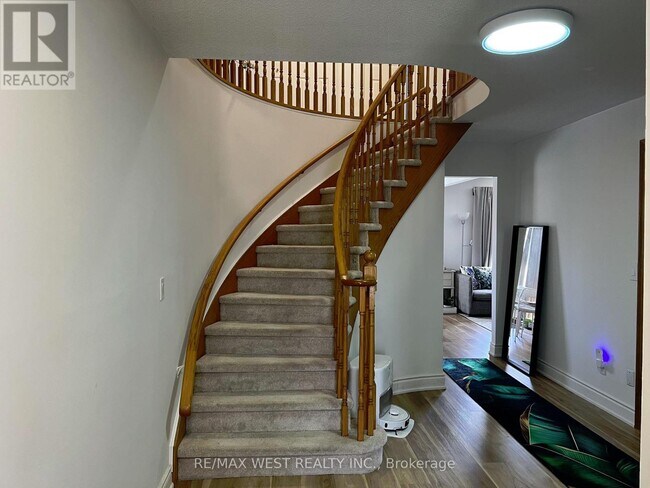 Photo - 63 Taylorwood Rd