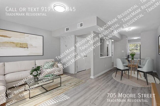 Photo - 705 S Moore St