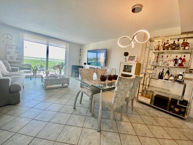 Photo - 2841 NE 163rd St Unit 1008