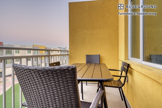 Photo - 2865 Park Blvd Unidad GO FL3-ID739