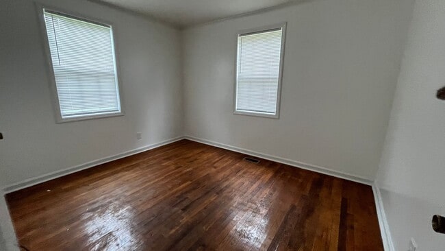 Photo - 2221 Briarfield Rd