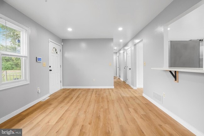 Photo - 22041 Neal Rd