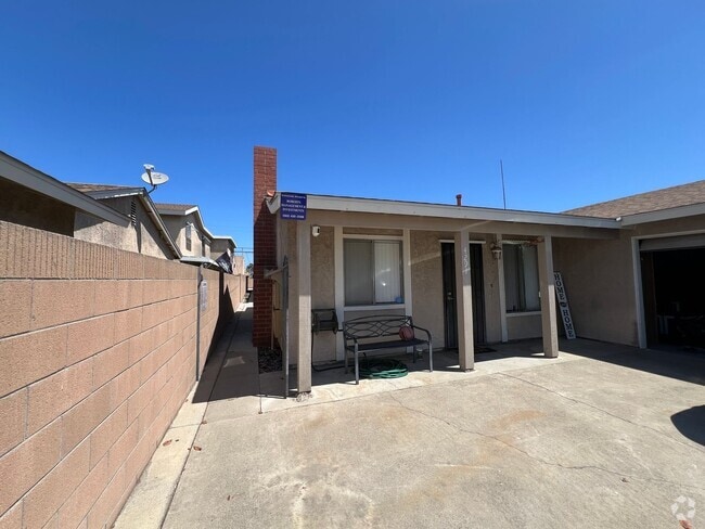 Building Photo - 4297 Farquhar Ave Unit 4297 Rental